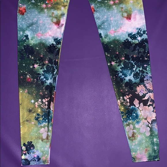 Onzie Yoga Pants - Picture 7 of 7